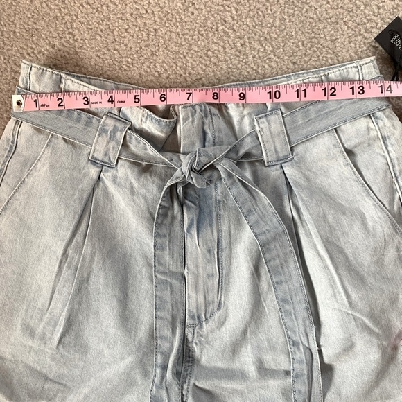 NWT BlankNYC Inside Friend Paperbag Denim High Waist Jean Shorts Women Size 29 - Picture 6 of 6